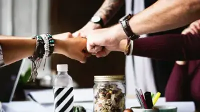 Zeiterfassung ohne monatliche Kosten: Der ultimative Guide für KMU